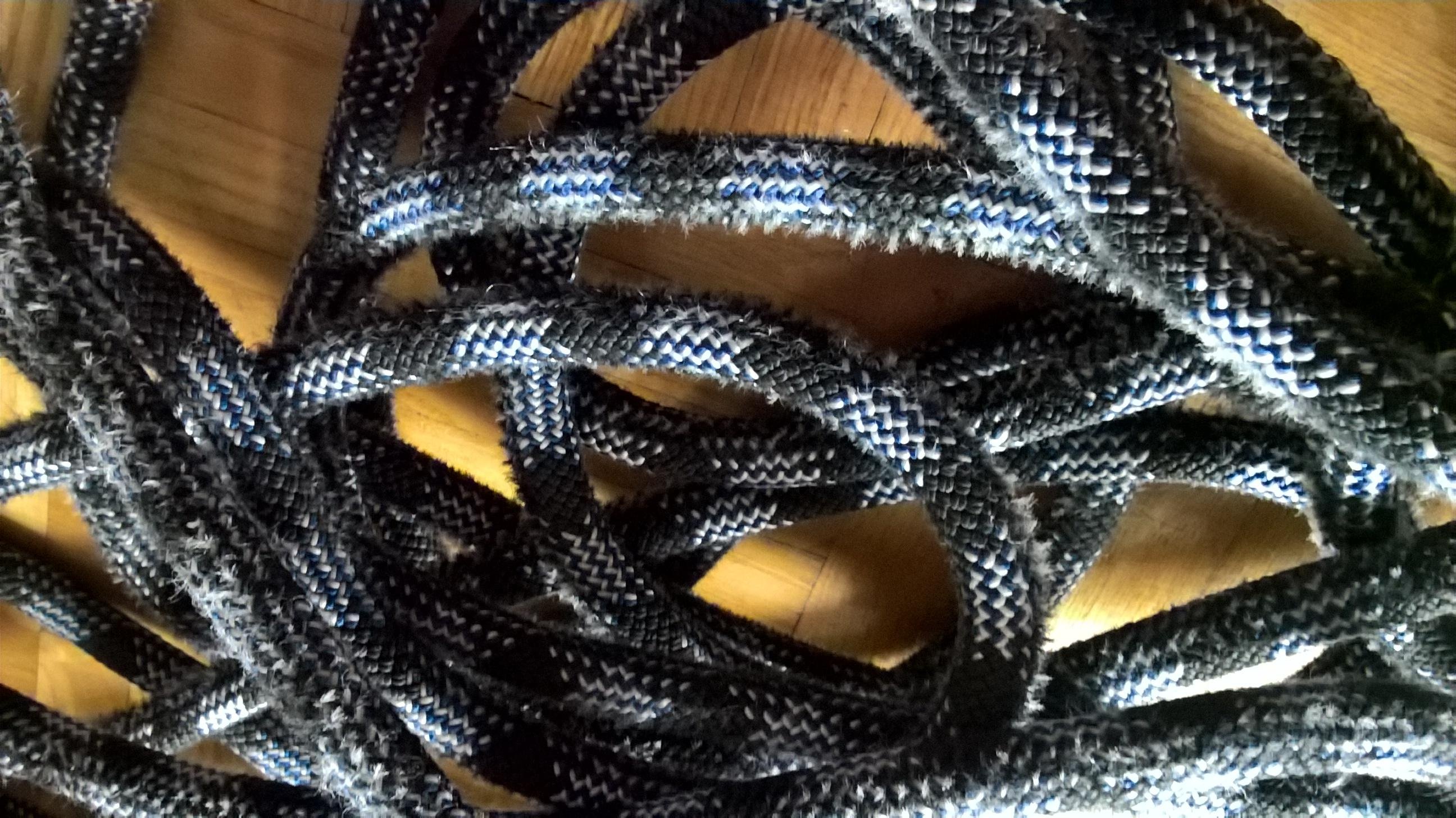 Strong wear of rope (10x used)